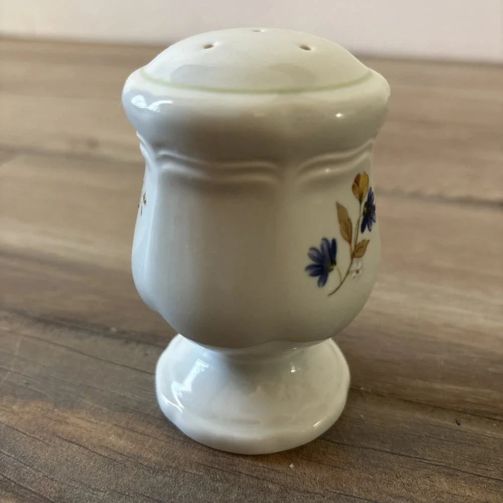 One Single Vintage Mikasa Heritage Imari Bouquet Salt Shaker ONLY No‎ Pepper